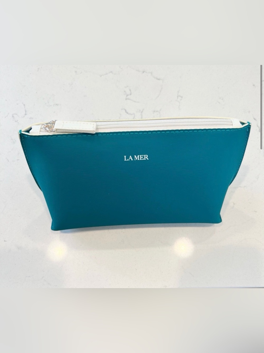 New La Mer Teal Cosmetics Bag Pouch with White Trim
